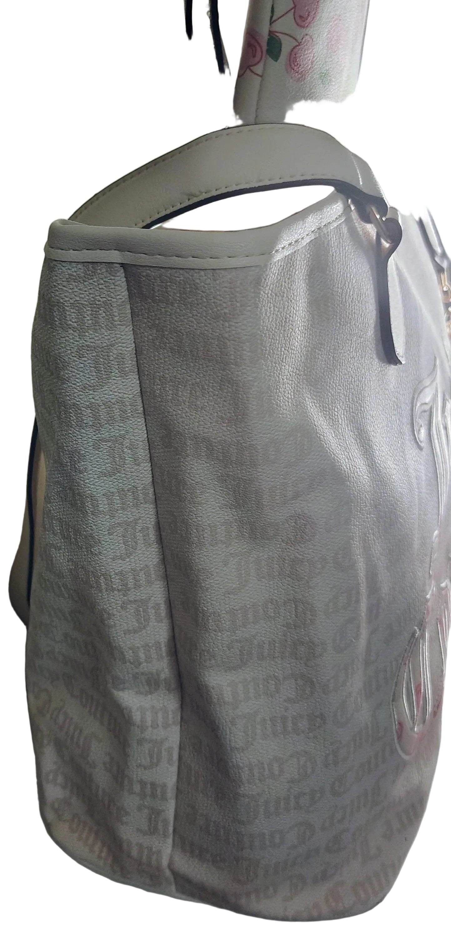 JUICY TOTES AVAILABLE